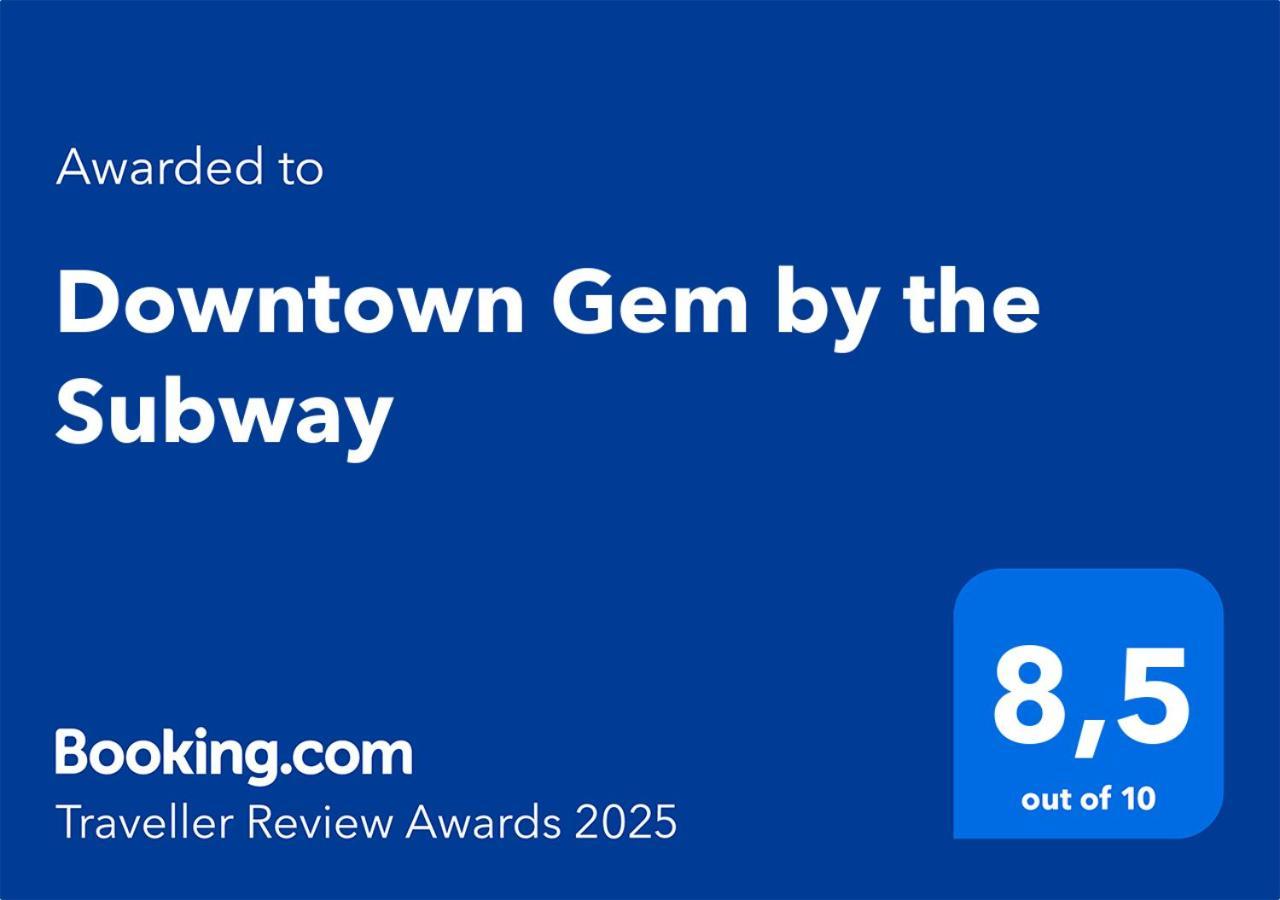 شقة Downtown Gem By The Subway تورونتو المظهر الخارجي الصورة